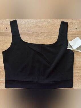 LEMITE Black Crop Tank Top - Square Neck